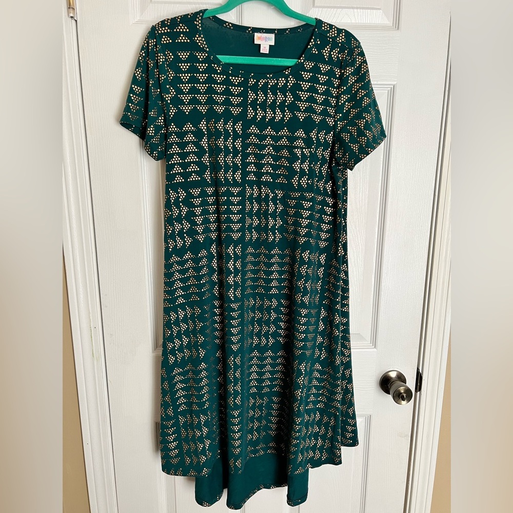 Elegant M LuLaRoe Carly